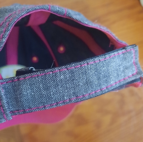 John Deere Pink and grey women's baseball hat - Picture 3 of 3